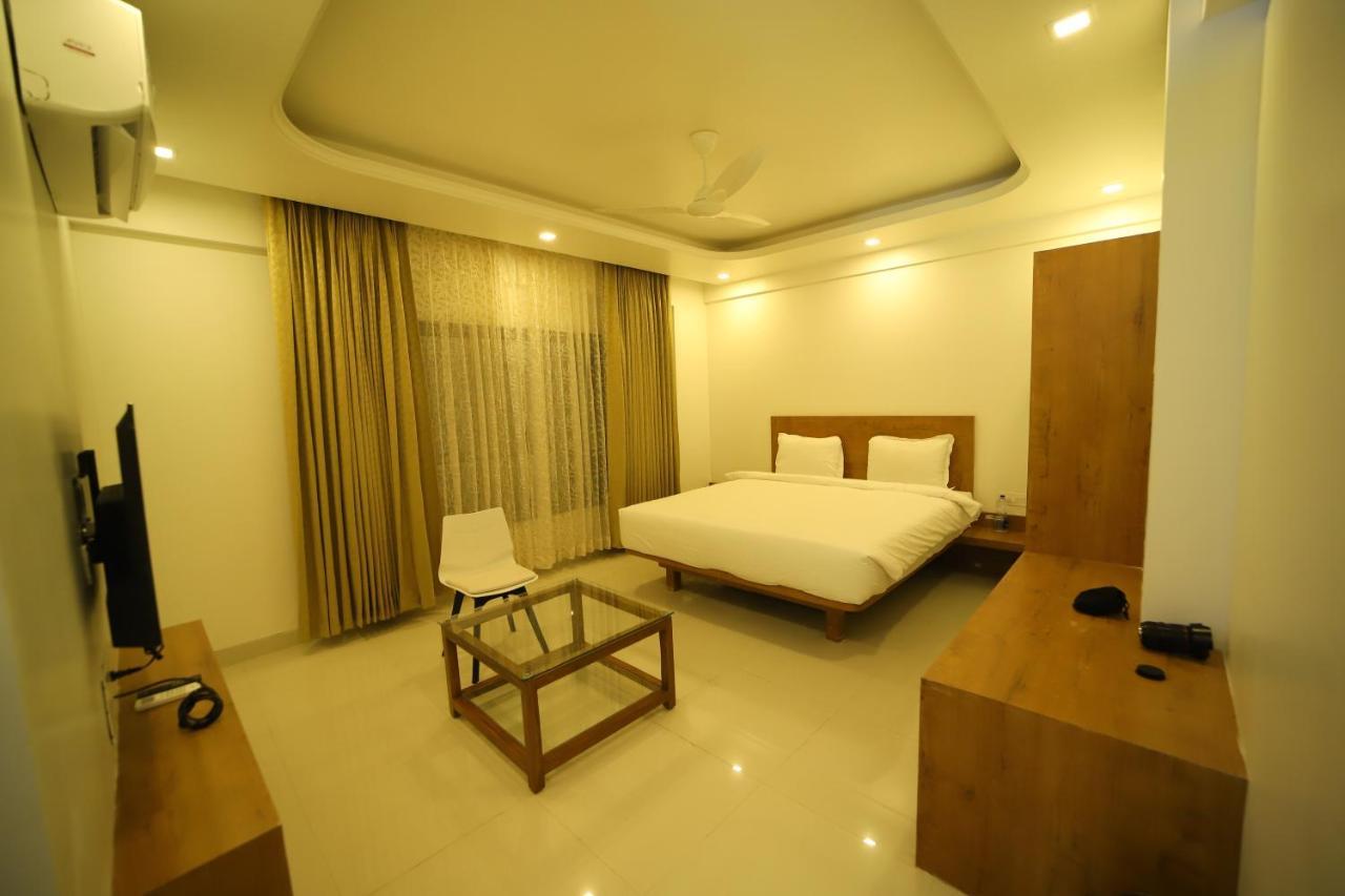 The Orange Flag, Phulambri Hotel Ganori Exterior photo