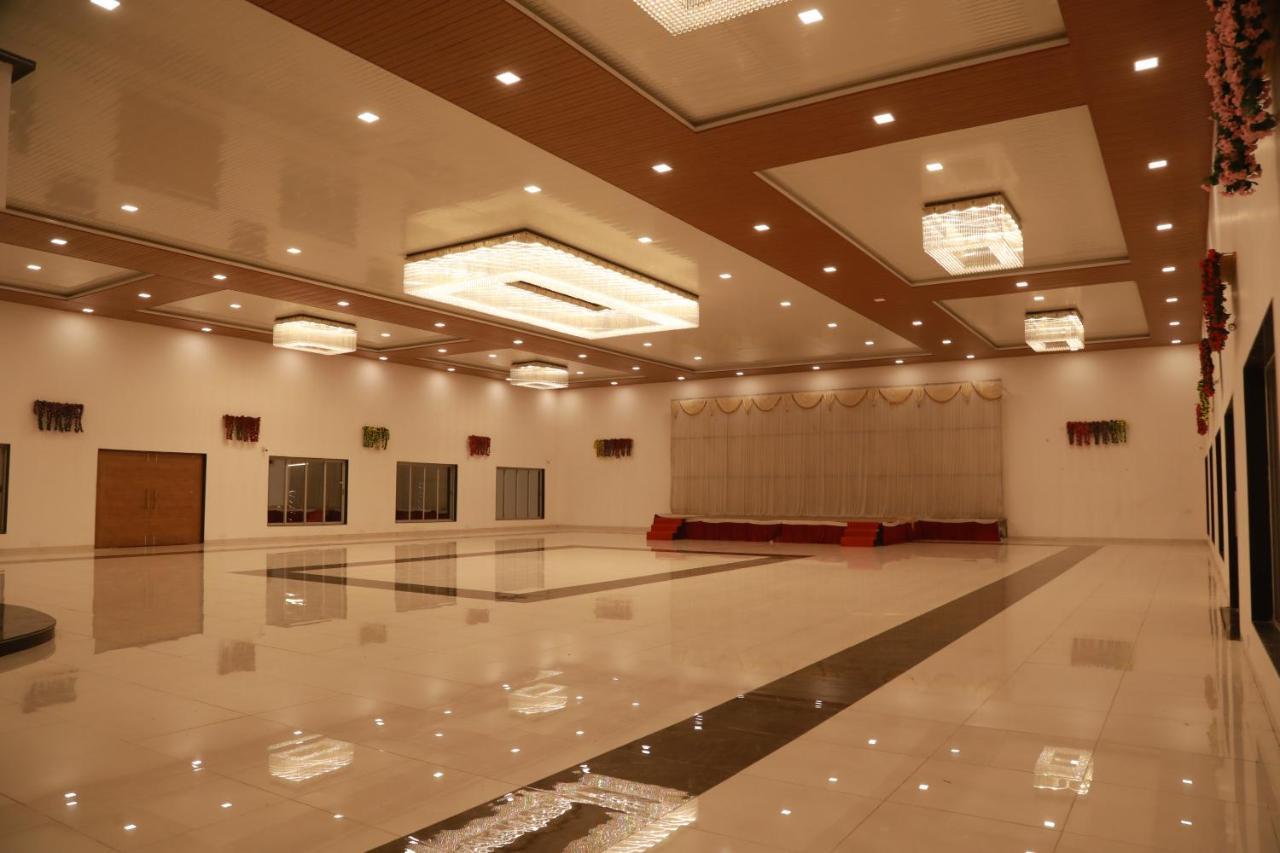 The Orange Flag, Phulambri Hotel Ganori Exterior photo
