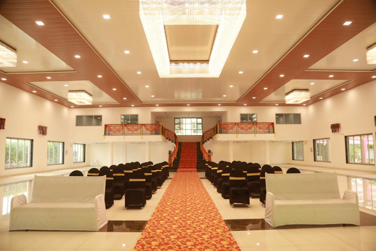 The Orange Flag, Phulambri Hotel Ganori Exterior photo